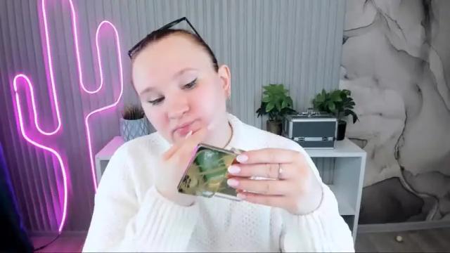 Image 8 of kattie_cat Stream on Chaturbate on 14 months ago