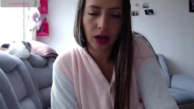 Image 2 of kattie_love Stream on Chaturbate on 15 months ago