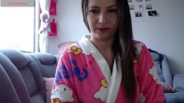 Image 4 of kattie_love Stream on Chaturbate on 14 months ago