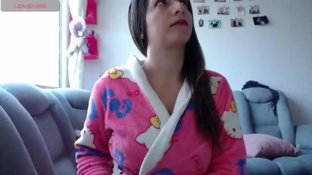 Image 8 of kattie_love Stream on Chaturbate on 14 months ago