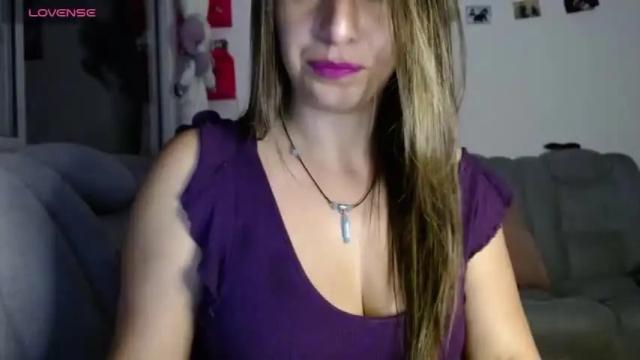 Image 3 of kattie_love Stream on Chaturbate on 14 months ago