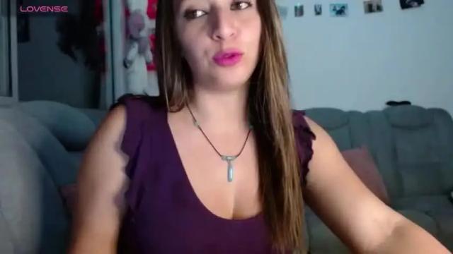 Image 8 of kattie_love Stream on Chaturbate on 14 months ago