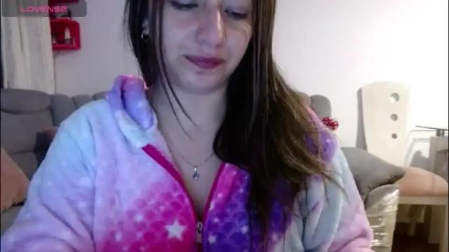 Image 11 of kattie_love Stream on Chaturbate on 2 months ago