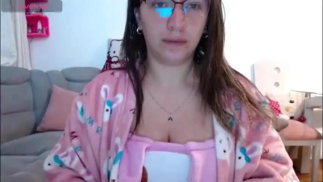 Image 2 of kattie_love Stream on Chaturbate on 2 months ago