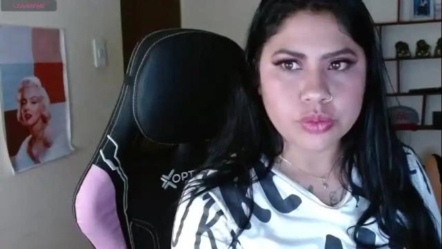 Image 2 of kattleyaeyes Stream on Chaturbate on 4 days ago