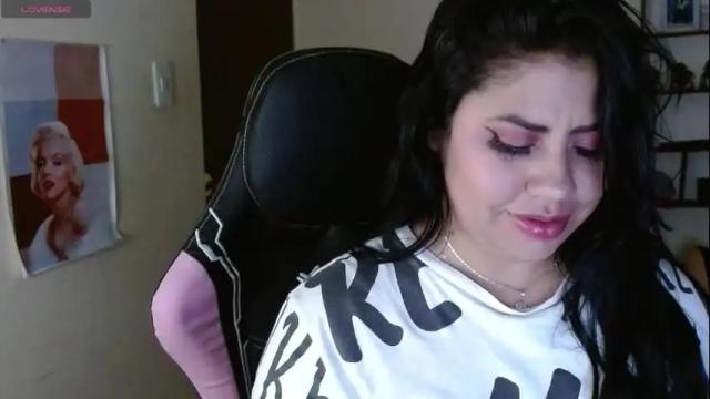 Image 7 of kattleyaeyes Stream on Chaturbate on 4 days ago