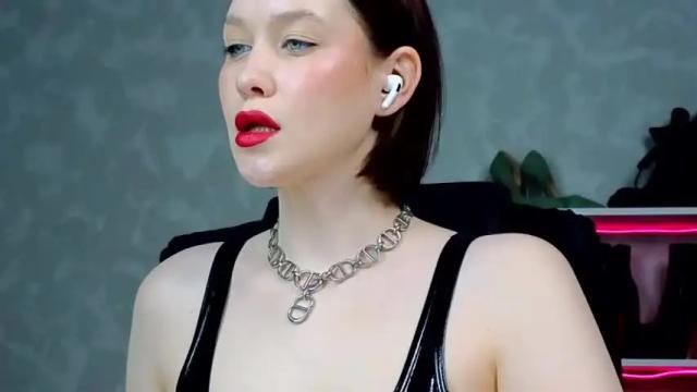 Image 8 of katttymoon_ Stream on Chaturbate on 13 months ago