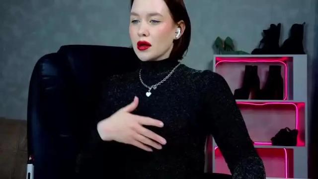 Image 2 of katttymoon_ Stream on Chaturbate on 13 months ago