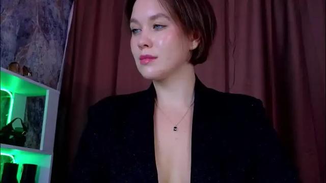 Image 4 of katttymoon_ Stream on Chaturbate on 2 months ago