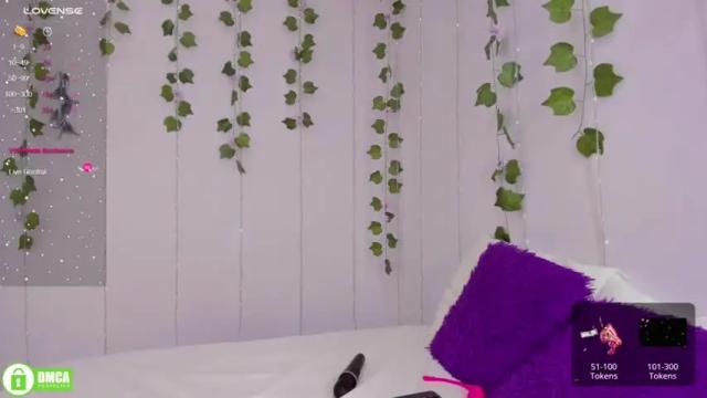 Image 12 of katty__grey Stream on Chaturbate on 19 months ago