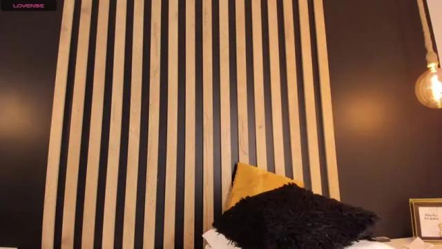 Image 10 of katty__grey Stream on Chaturbate on 19 months ago