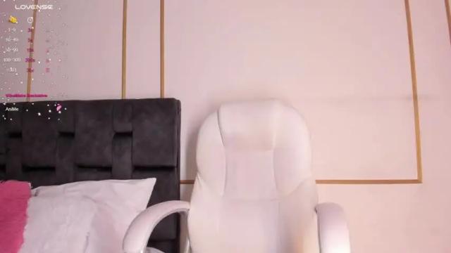 Image 8 of katty__grey Stream on Chaturbate on 18 months ago