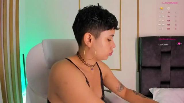 Image 4 of katty__grey Stream on Chaturbate on 18 months ago