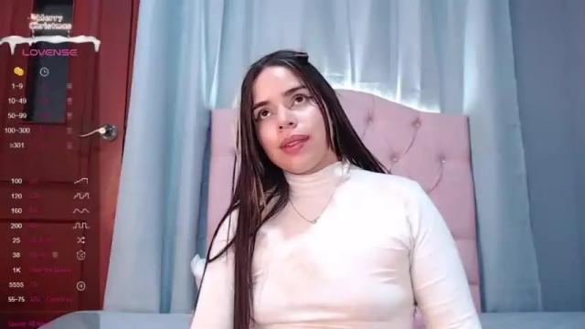 Image 4 of katty_daniiels_ Stream on Chaturbate on 15 months ago
