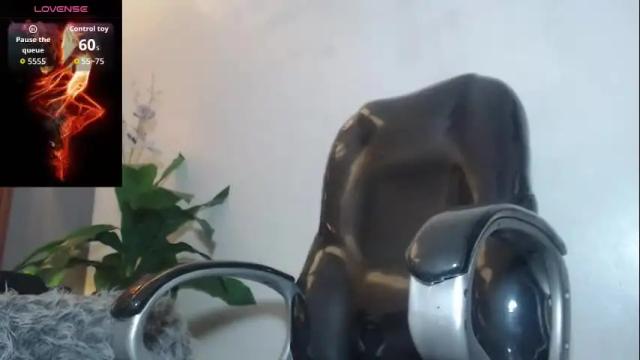 Image 11 of katty_findom_ Stream on Chaturbate on 9 days ago