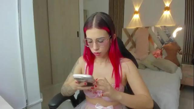 Image 6 of kattyblakeoficial Stream on Chaturbate on 5 months ago