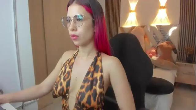 Image 12 of kattyblakeoficial Stream on Chaturbate on 5 months ago