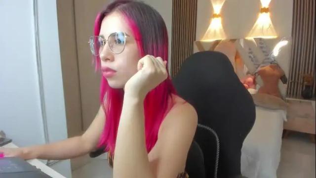 Image 4 of kattyblakeoficial Stream on Chaturbate on 5 months ago