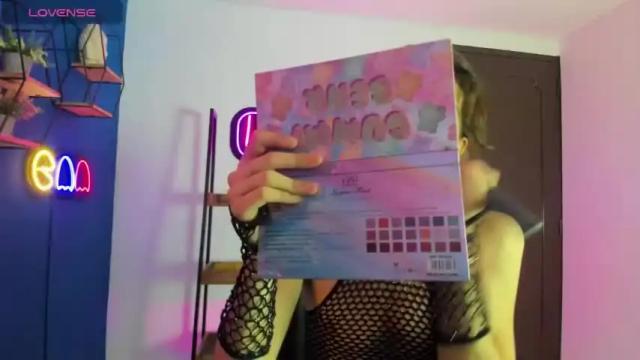 Image 3 of kattycar Stream on Chaturbate on 14 months ago