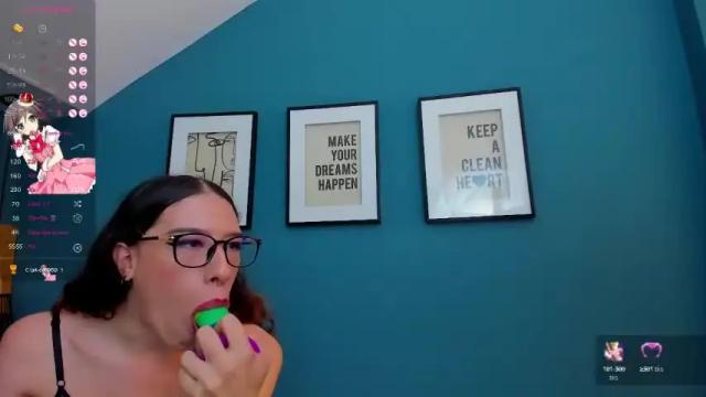Image 4 of kattycar Stream on Chaturbate on 14 months ago