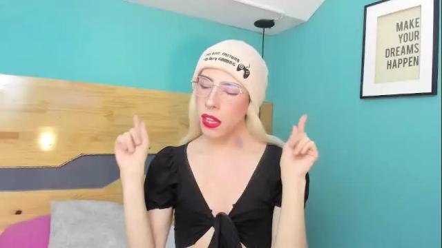 Image 3 of kattycar Stream on Chaturbate on 1 month ago
