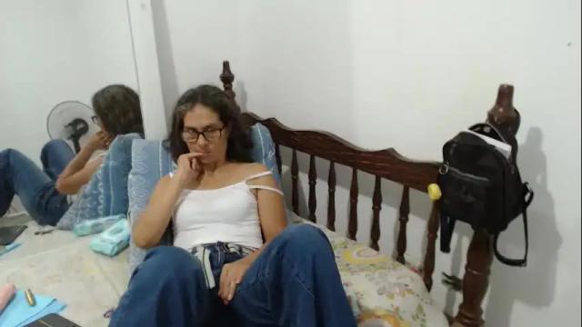 Image 3 of kattydirty144 Stream on Chaturbate on 25 days ago