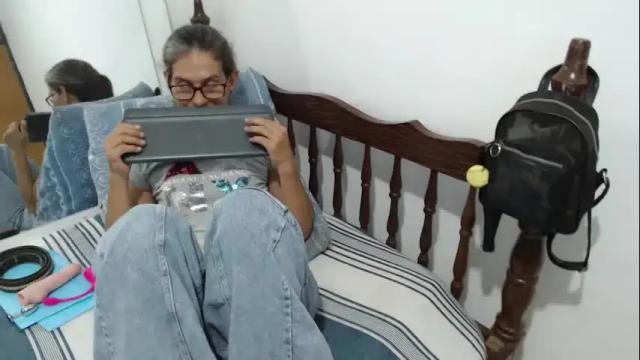 Image 2 of kattydirty144 Stream on Chaturbate on 2 months ago