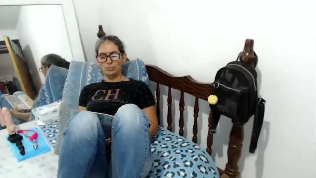 Image 10 of kattydirty144 Stream on Chaturbate on 26 days ago