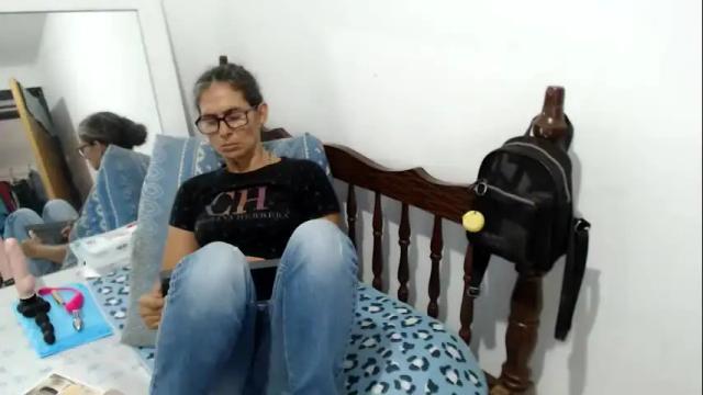 Image 6 of kattydirty144 Stream on Chaturbate on 26 days ago
