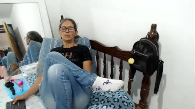 Image 7 of kattydirty144 Stream on Chaturbate on 26 days ago