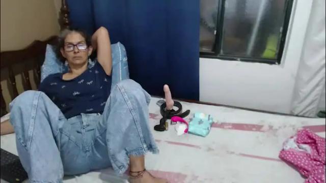 Image 3 of kattydirty144 Stream on Chaturbate on 1 month ago