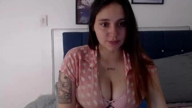 Image 2 of kattysweetty_ Stream on Chaturbate on 20 months ago
