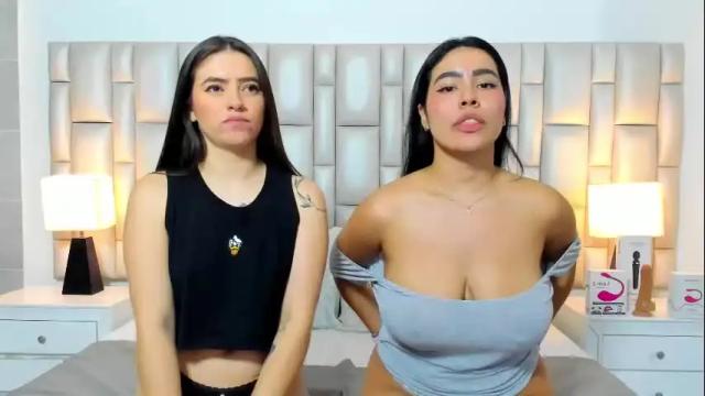 Image 2 of katy_and_paola Stream on Chaturbate on 9 days ago