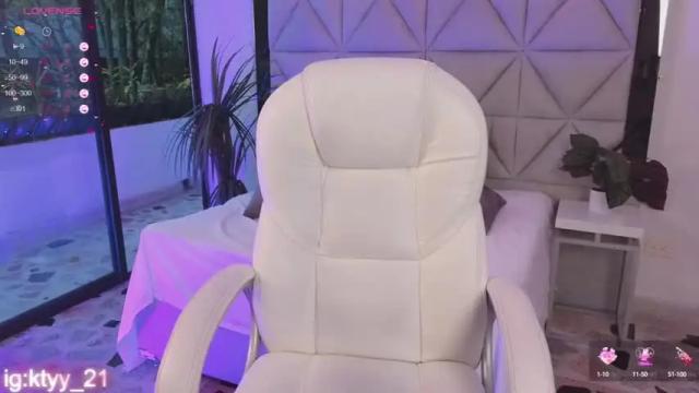 Image 3 of katya_21 Stream on Chaturbate on 15 months ago