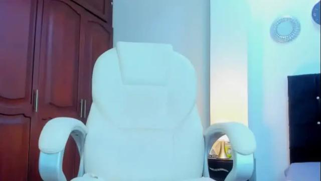 Image 8 of katyajhonss Stream on Chaturbate on 1 month ago