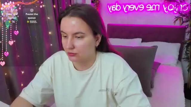 Image 3 of katyaneilson Stream on Chaturbate on 10 days ago
