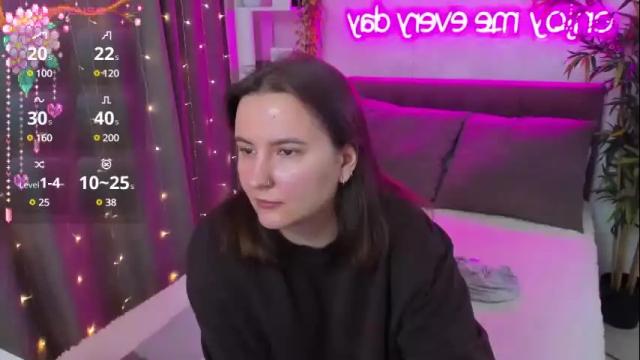 Image 8 of katyaneilson Stream on Chaturbate on 7 days ago