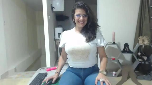 Image 11 of katyblakesexxx Stream on Chaturbate on 5 months ago