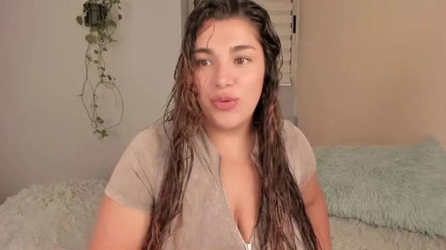 Image 2 of katybloom_ Stream on Chaturbate on 1 month ago