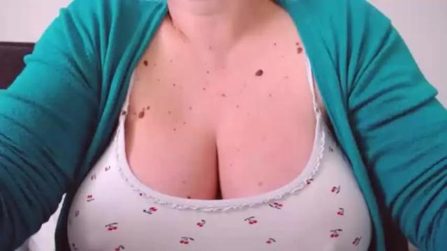 Image 8 of katynextdoor Stream on Chaturbate on 14 months ago