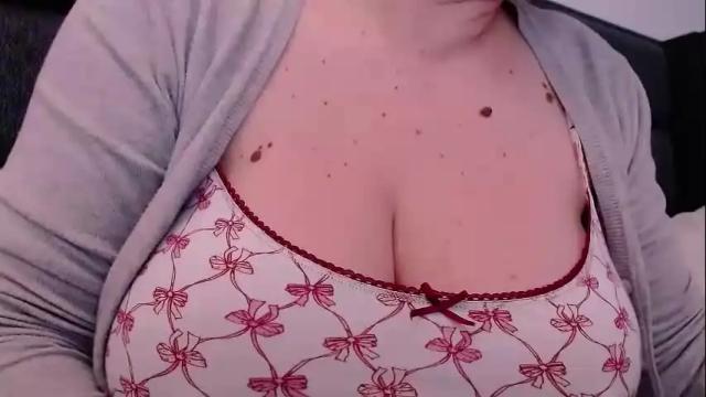 Image 6 of katynextdoor Stream on Chaturbate on 1 month ago