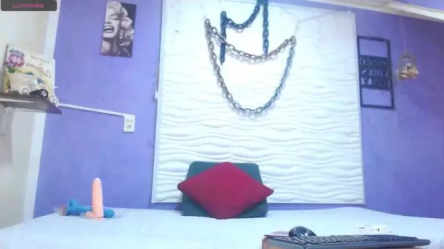 Image 3 of katyrrouse Stream on Chaturbate on 17 months ago