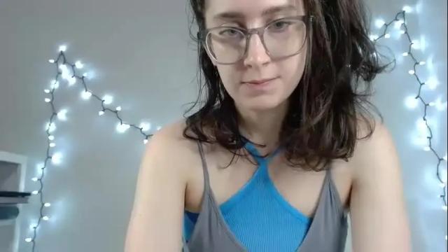 Image 6 of kawaii_snowflake Stream on Chaturbate on 19 months ago