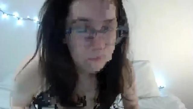 Image 4 of kawaii_snowflake Stream on Chaturbate on 16 months ago