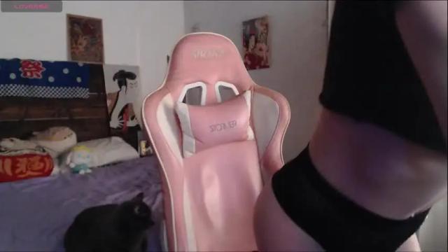 Image 2 of kawaimisfit Stream on Chaturbate on 10 days ago