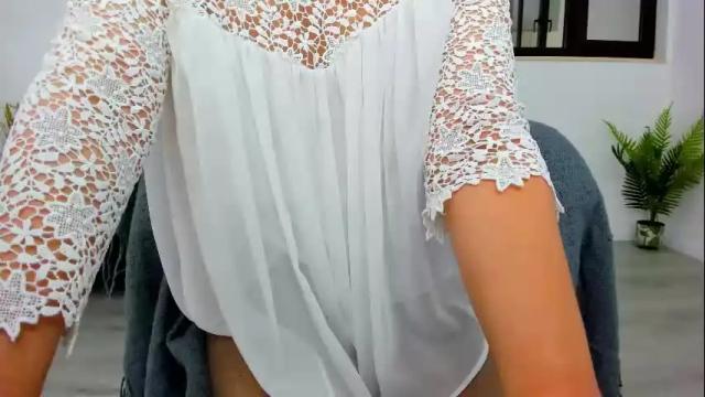 Image 3 of kaya_kiss Stream on Chaturbate on 15 days ago