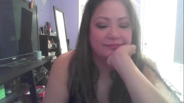 Image 12 of kaya_sweetz Stream on Chaturbate on 2 months ago