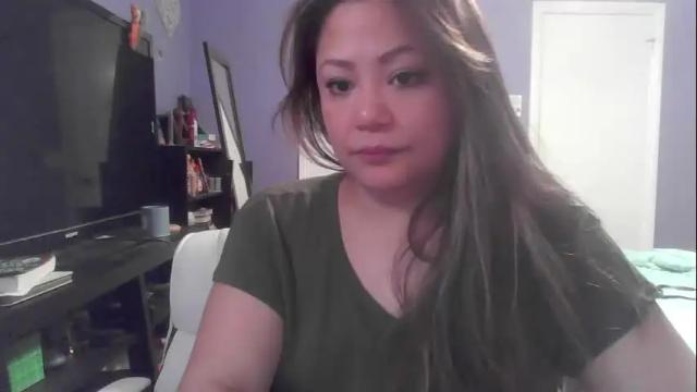 Image 2 of kaya_sweetz Stream on Chaturbate on 1 month ago