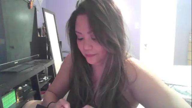 Image 2 of kaya_sweetz Stream on Chaturbate on 24 days ago