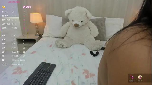 Image 7 of kaya_taraji Stream on Chaturbate on 1 month ago